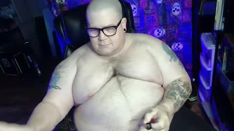 Snapshot of hoosierdaddyxl chatting on 11/03/25, 08:10 Sir online show from 11/03/25, 08:10