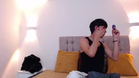 Snapshot of hoot_booys_ chatting on 11/14/25, 09:24 hoot_booys_ online show from 11/14/25, 09:24