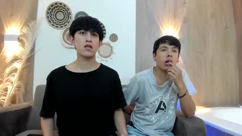 Snapshot of hoot_booys_ chatting on 11/22/25, 07:57 hoot_booys_ online show from 11/22/25, 07:57