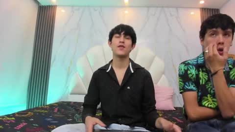 Snapshot of hoot_booys_ chatting on 12/04/25, 07:33 hoot_booys_ online show from 12/04/25, 07:33