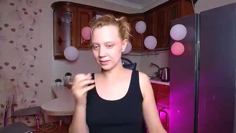 Snapshot of hope_happyyy chatting on 09/14/25, 07:07 hope happyyy online show from 09/14/25, 07:07