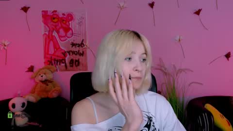 Snapshot of hope_shadow chatting on 06/01/26, 06:42 hope_shadow online show from 06/01/26, 06:42