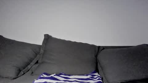 Snapshot of hornboy43 chatting on 10/05/25, 07:12 Oliver Saints online show from 10/05/25, 07:12