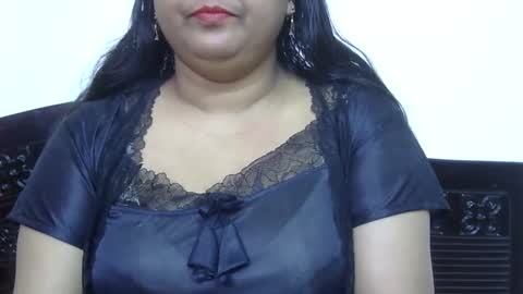 Snapshot of horneydesibabe chatting on 12/13/24, 02:54 horneydesibabe online show from 12/13/24, 02:54