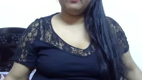 Snapshot of horneydesibabe chatting on 12/18/24, 09:47 horneydesibabe online show from 12/18/24, 09:47
