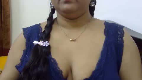 Snapshot of horneydesibabe chatting on 01/02/25, 11:09 horneydesibabe online show from 01/02/25, 11:09