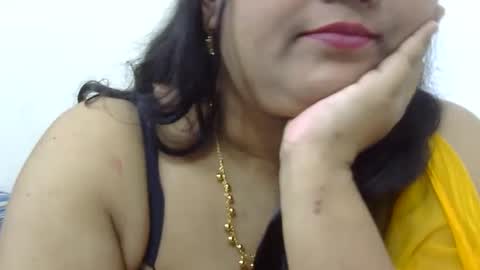 Snapshot of horneydesibabe chatting on 01/13/25, 05:44 horneydesibabe online show from 01/13/25, 05:44