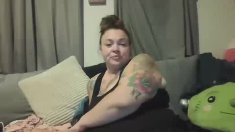 horneygirl88ddd online show from 10/17/25, 04:48