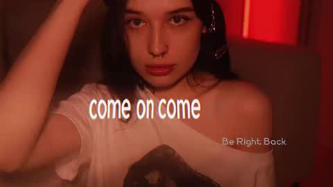 Snapshot of horneyjozy chatting on 12/17/25, 05:19 Horney Jozy online show from 12/17/25, 05:19