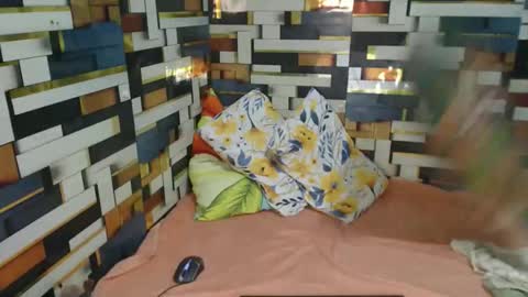 horniestleah online show from 05/11/26, 01:28