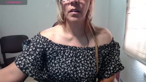 horny and daring online show from 12/15/24, 07:53