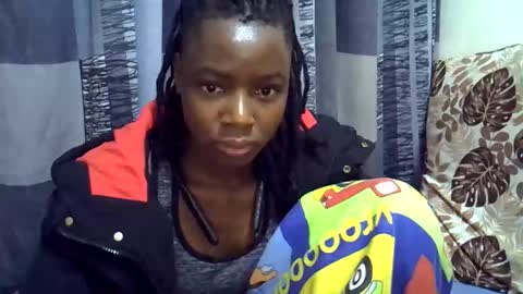 Snapshot of horny_baddie18 chatting on 06/11/26, 12:32 Leila online show from 06/11/26, 12:32