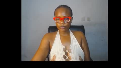 Mira online show from 02/26/26, 02:54