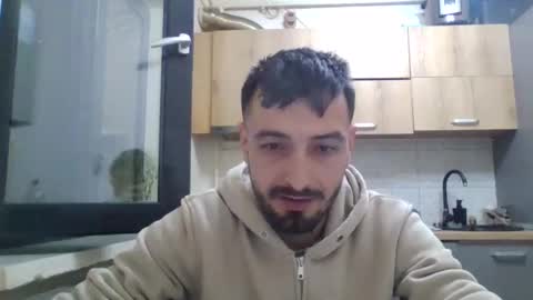 horny_couple9600 online show from 11/17/25, 11:32