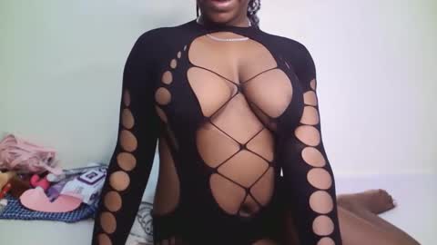 cutiey online show from 04/15/26, 10:22