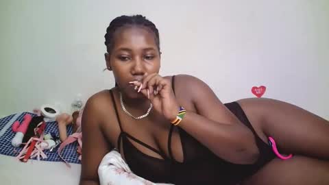 cutiey online show from 04/17/26, 08:12