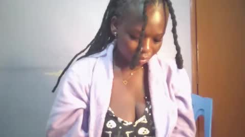 phanice online show from 10/05/25, 03:49