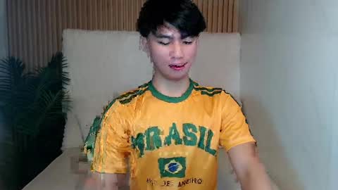 Snapshot of horny_jamesxx chatting on 05/25/26, 01:33 cum boy james online show from 05/25/26, 01:33