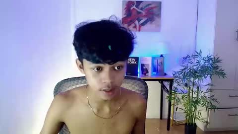 Snapshot of horny_joshxxx chatting on 04/17/26, 07:28 horny_joshxxx online show from 04/17/26, 07:28