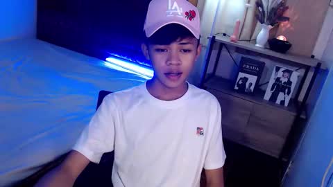 Snapshot of horny_joshxxx chatting on 04/29/26, 04:11 horny_joshxxx online show from 04/29/26, 04:11