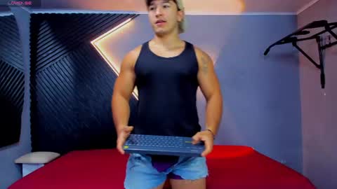 horny_nick18 online show from 06/17/26, 11:45