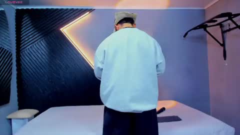 horny_nick18 online show from 06/24/26, 11:42