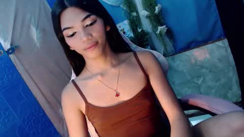 Snapshot of horny_rhiana chatting on 03/17/26, 04:21 Rhiana online show from 03/17/26, 04:21