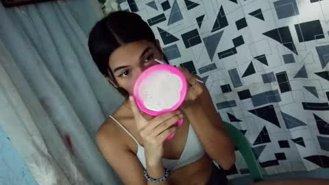 Snapshot of horny_rhiana chatting on 03/18/26, 05:21 Rhiana online show from 03/18/26, 05:21