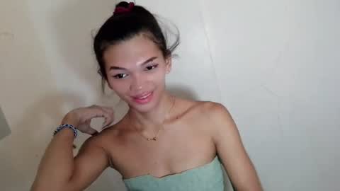Rhiana online show from 06/17/26, 03:20