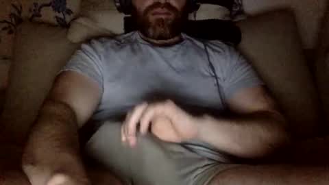 horny_thick_cock online show from 05/03/26, 01:00