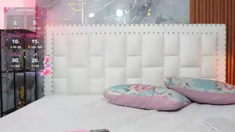 Khloe  online show from 07/12/26, 11:45