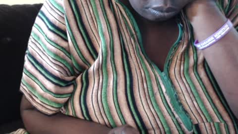 Snapshot of hornybigtitts chatting on 02/11/25, 11:10 monica zain online show from 02/11/25, 11:10