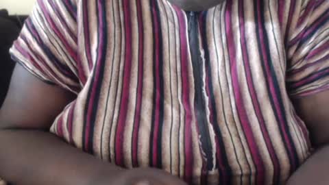 Snapshot of hornybigtitts chatting on 02/12/25, 08:59 monica zain online show from 02/12/25, 08:59