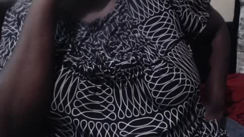 Snapshot of hornybigtitts chatting on 02/17/25, 07:10 monica zain online show from 02/17/25, 07:10