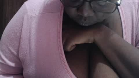 Snapshot of hornybigtitts chatting on 07/13/26, 08:22 monica zain online show from 07/13/26, 08:22