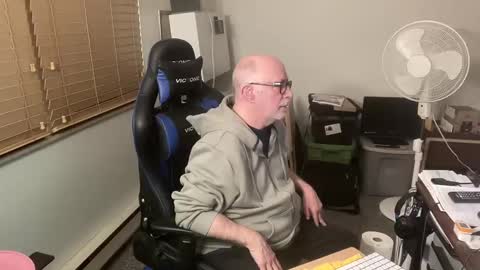 Brett online show from 01/11/25, 02:41