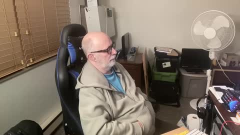 Brett online show from 01/20/25, 01:50