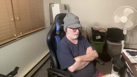 Brett online show from 02/06/25, 02:55