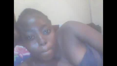 Snapshot of hornygal001 chatting on 11/21/25, 06:45 hornygal001 online show from 11/21/25, 06:45