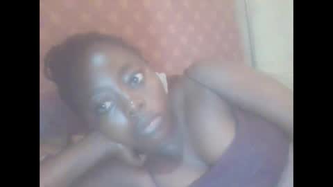 Snapshot of hornygal001 chatting on 12/15/25, 06:28 hornygal001 online show from 12/15/25, 06:28