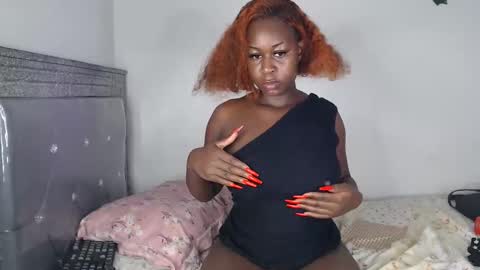 Snapshot of hornygal256 chatting on 10/30/25, 06:04 hornygal256 online show from 10/30/25, 06:04