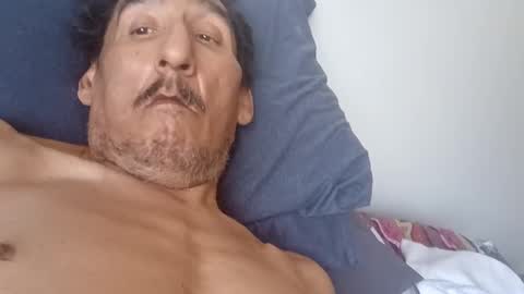 Snapshot of hornyguy_2019 chatting on 05/25/26, 03:40 hornyguy_2019 online show from 05/25/26, 03:40