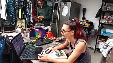 Snapshot of hornyhippies0080 chatting on 10/12/25, 10:58 Nix D online show from 10/12/25, 10:58