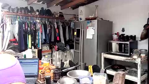 Snapshot of hornyhippies0080 chatting on 11/03/25, 06:25 Nix D online show from 11/03/25, 06:25