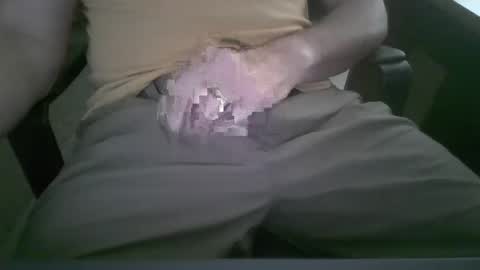 Snapshot of hornyhubby1001 chatting on 09/22/25, 02:19 hornyhubby1001 online show from 09/22/25, 02:19