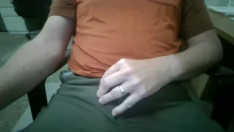 Snapshot of hornyhubby1001 chatting on 10/13/25, 01:44 hornyhubby1001 online show from 10/13/25, 01:44