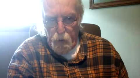 Snapshot of hornyinohio9 chatting on 04/12/26, 03:39 HornyInOhio9 online show from 04/12/26, 03:39