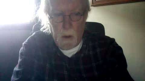 Snapshot of hornyinohio9 chatting on 04/21/26, 12:00 HornyInOhio9 online show from 04/21/26, 12:00