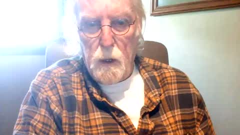 Snapshot of hornyinohio9 chatting on 04/23/26, 12:51 HornyInOhio9 online show from 04/23/26, 12:51