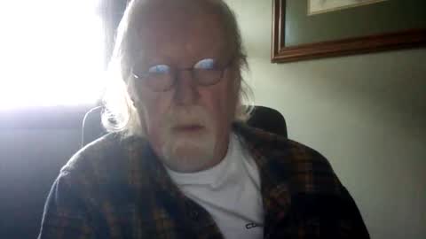 Snapshot of hornyinohio9 chatting on 04/27/26, 11:41 HornyInOhio9 online show from 04/27/26, 11:41